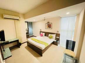Crystal Retreat, Agra
